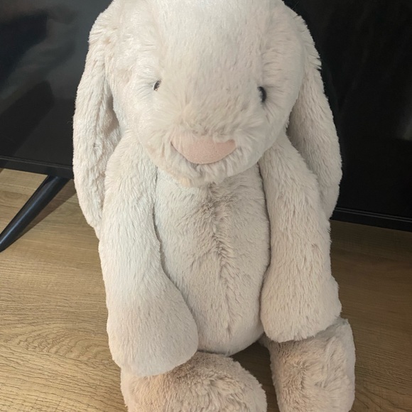 Jellycat Other - Large bashful grey bunny bum tags only